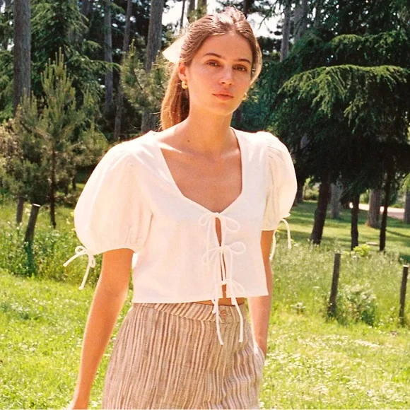 Free People Kitty Tee Ivory Cropped Puff Sleeve Bow Front Cottagecore Top Size S - Picture 2 of 9